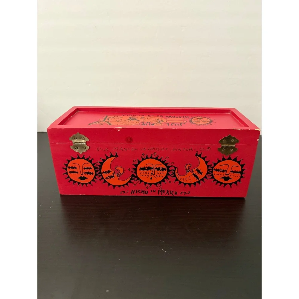 Jose Cuervo Reserva de la Familia 1996 Wood Box Manuel Velazquez Red Folk Art
